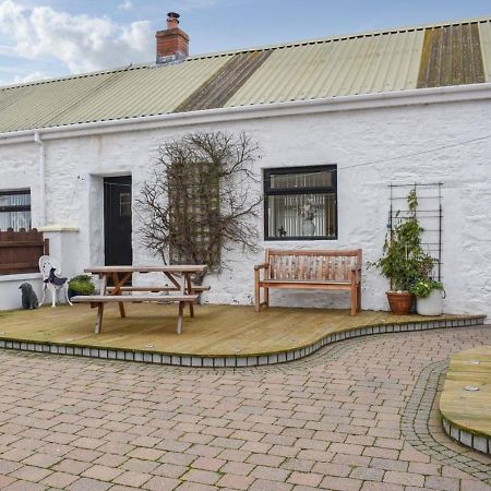 Rose Cottage Captivating 1-Bed Cottage In Bangor Екстериор снимка