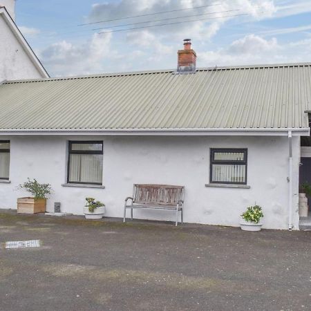 Rose Cottage Captivating 1-Bed Cottage In Bangor Екстериор снимка